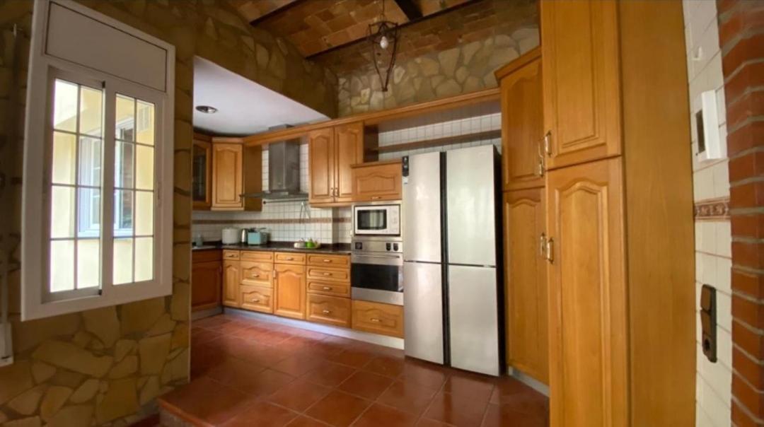 Casa Flores Del Mediterraneo Badalona Room photo